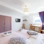 Guest house House 3*