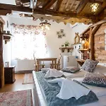 Gasthuis House 3*