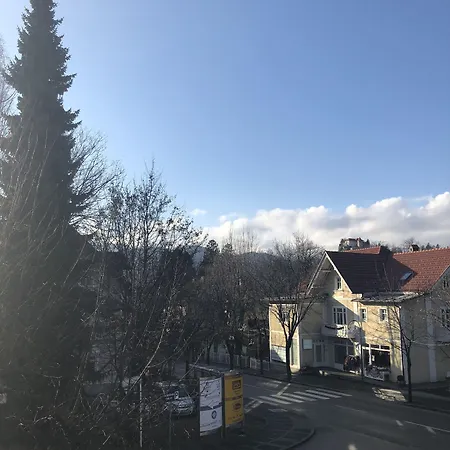 House ゲストハウス 3*