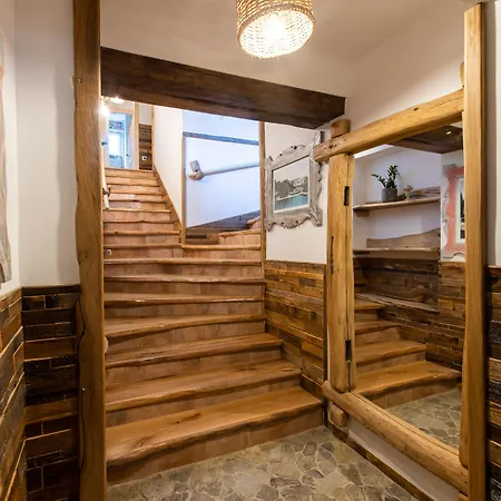 House ゲストハウス ブレッド