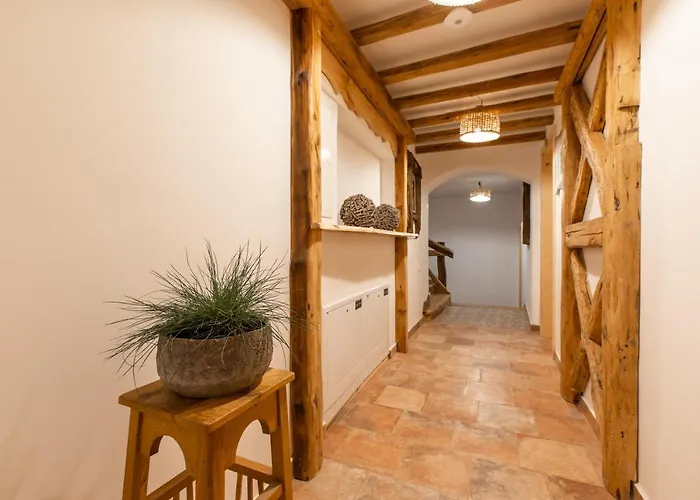 Affittacamere House 3*